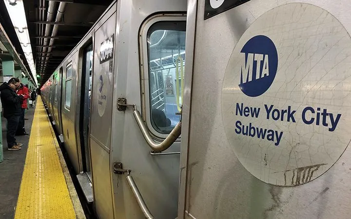 MTA модернизирует систему оповещения пассажиров в метро