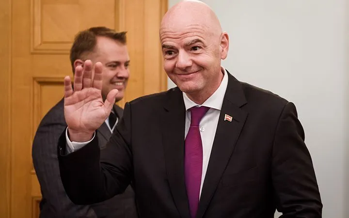 Президент ФИФА Джанни Инфантино сохранит свой пост, несмотря на критику