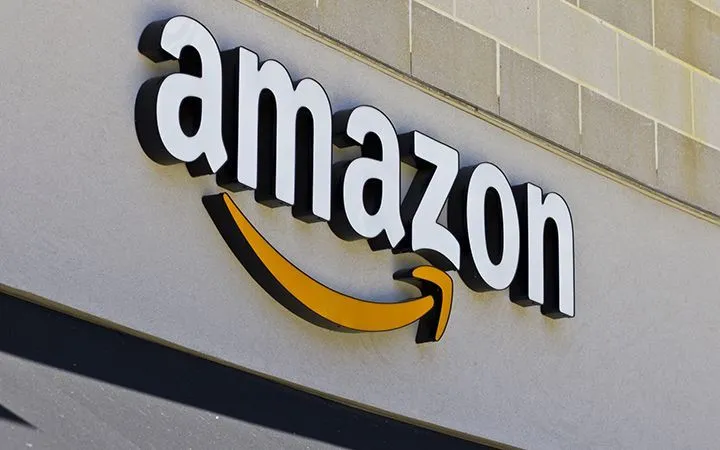 Amazon возвращает уволенных сотрудников