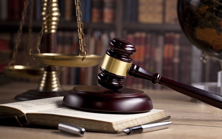 Суд заблокировал ограничение пребывания иностранных студентов в стране