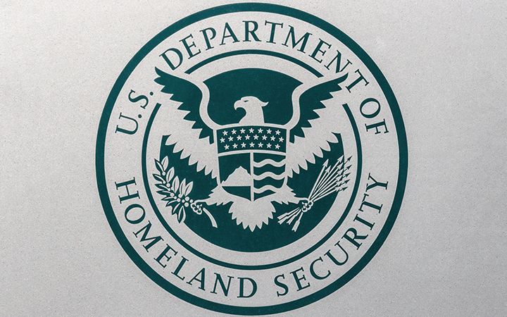 Перед увольнением Кристи Ноэм DHS купил пять самолетов у компании ее донора